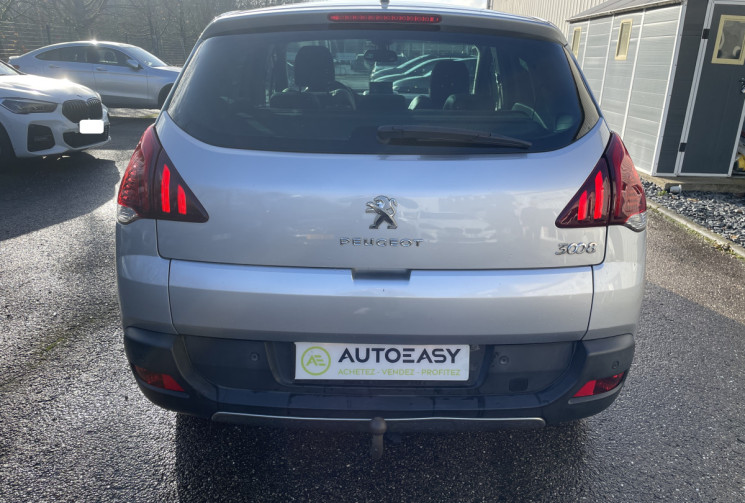 Peugeot 3008 1.6 HDi 115 ch Allure S&S / Toit Pano / Affichage tête haute/ Siège Avd. Rabattable