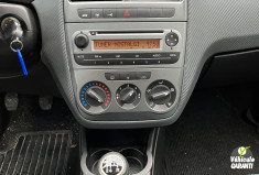 FIAT Punto Grande Actual 1.4 i 77 cv