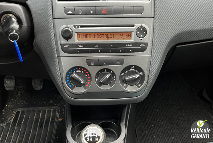 FIAT Punto Grande Actual 1.4 i 77 cv