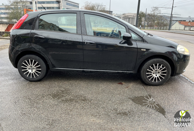 FIAT Punto Grande Actual 1.4 i 77 cv