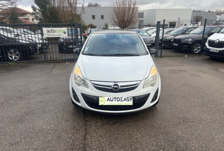 Opel Corsa D / 1.4 / 100 CH / COLOR EDITION