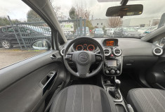 Opel Corsa D / 1.4 / 100 CH / COLOR EDITION