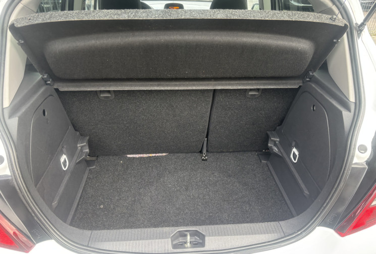 Opel Corsa D / 1.4 / 100 CH / COLOR EDITION