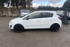 Opel Corsa D / 1.4 / 100 CH / COLOR EDITION