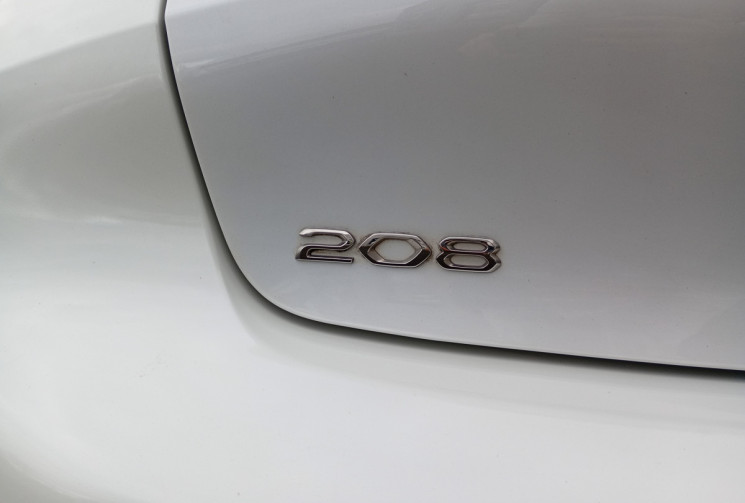 Peugeot 208  GT Line PureTech 100 S&S BVM6 *Distri Faite*