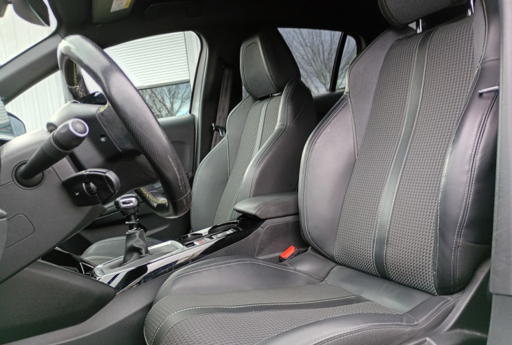 Peugeot 208  GT Line PureTech 100 S&S BVM6 *Distri Faite*