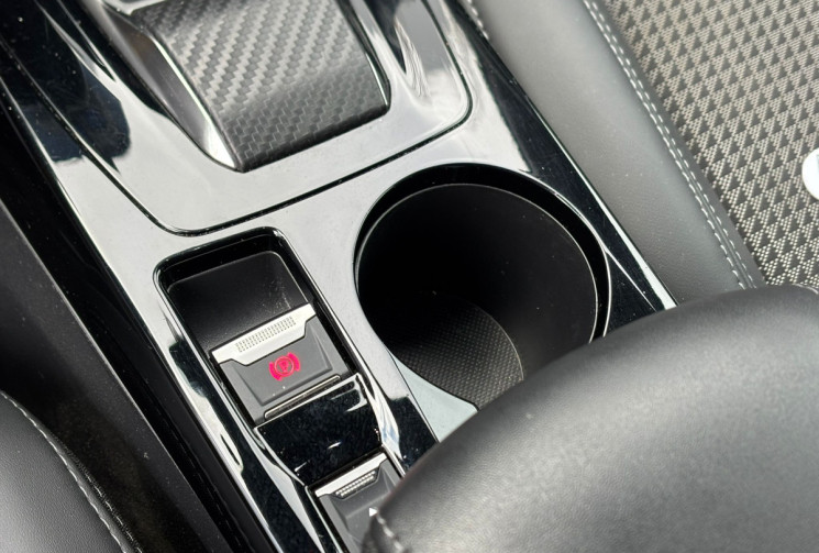 Peugeot 208 Electrique 50 kWh 136ch GT / 1ère main