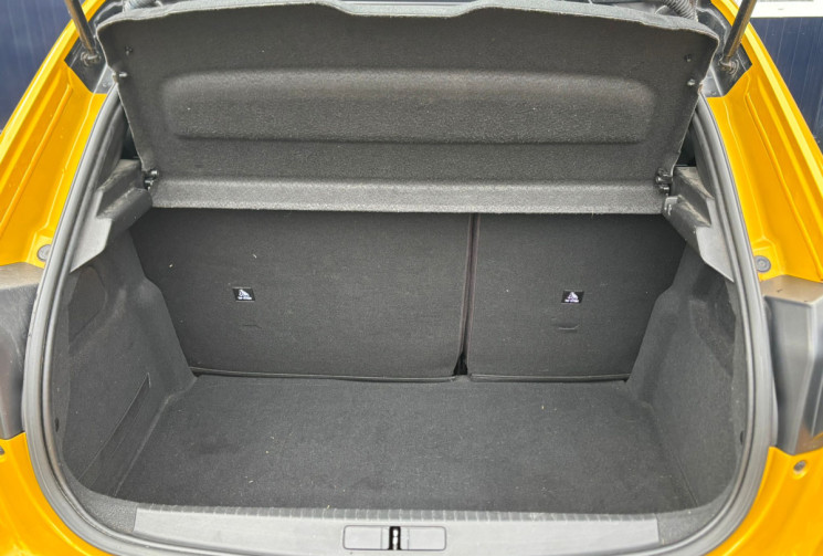 Peugeot 208 Electrique 50 kWh 136ch GT / 1ère main