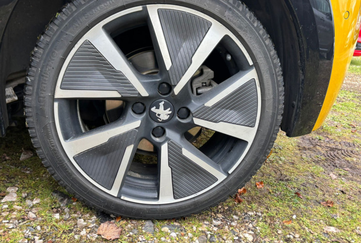 Peugeot 208 Electrique 50 kWh 136ch GT / 1ère main