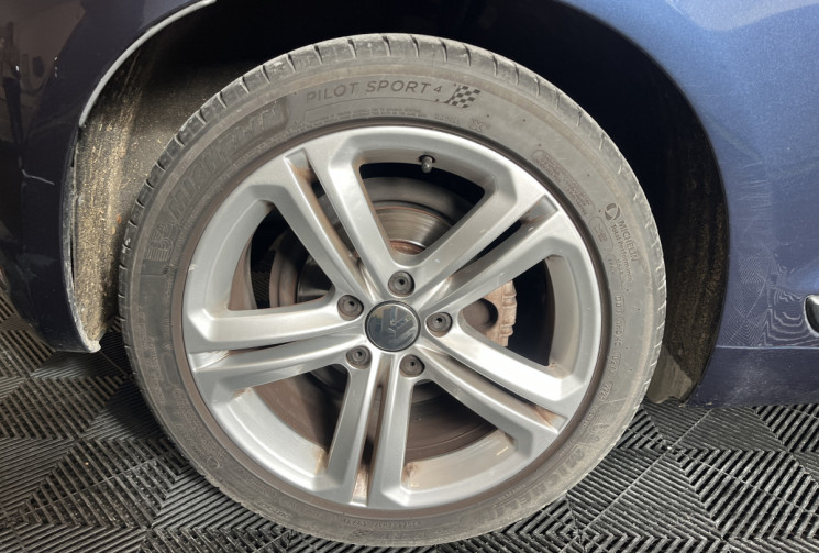 Volkswagen Scirocco 2.0 TSI 180ch BlueMotion Technology