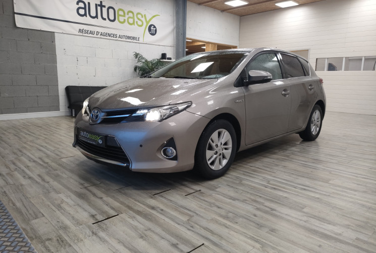 Toyota AURIS  1.8 VVT-i HSD 136h Dynamic 15P 5p ct ok 