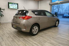 Toyota AURIS  1.8 VVT-i HSD 136h Dynamic 15P 5p ct ok 