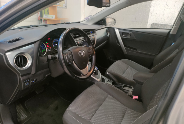 Toyota AURIS  1.8 VVT-i HSD 136h Dynamic 15P 5p ct ok 