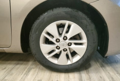 Toyota AURIS  1.8 VVT-i HSD 136h Dynamic 15P 5p ct ok 