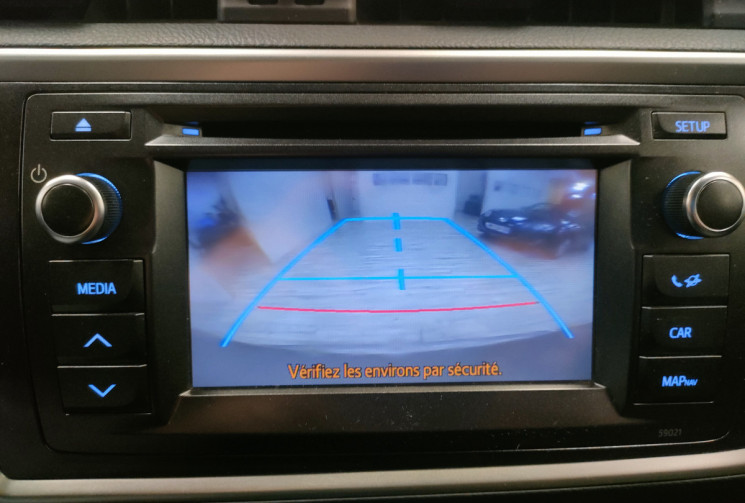 Toyota AURIS  1.8 VVT-i HSD 136h Dynamic 15P 5p ct ok 