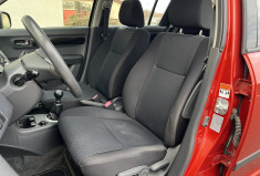 Suzuki Swift III 1.3 i 16V 4WD 93 cv GLX