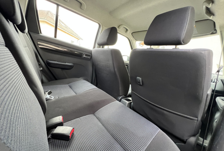 Suzuki Swift III 1.3 i 16V 4WD 93 cv GLX