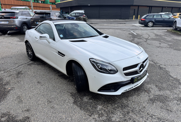 Mercedes SLC 300 2.0i turbo 245 9G-TRONIC Fascination