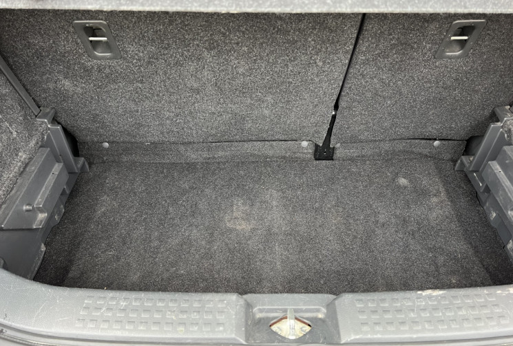 Suzuki Swift III 1.3 i 16V 4WD 93 cv GLX