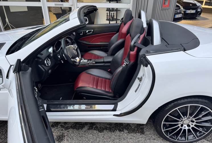 Mercedes SLC 300 2.0i turbo 245 9G-TRONIC Fascination