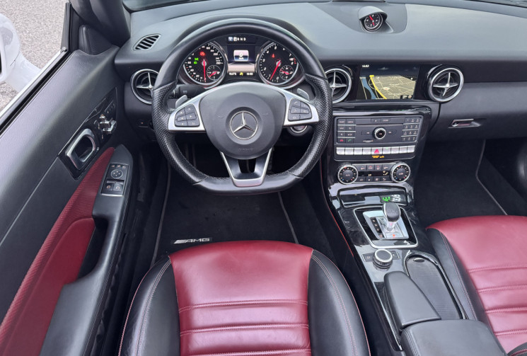 Mercedes SLC 300 2.0i turbo 245 9G-TRONIC Fascination