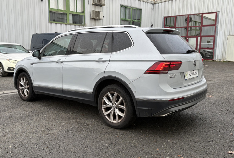 Volkswagen Tiguan Carat 7 places 2.0 TDI 150cv * Toit Ouvrant * Caméra 360 * Carplay * Hayon Elec