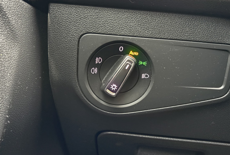 Volkswagen Tiguan Carat 7 places 2.0 TDI 150cv * Toit Ouvrant * Caméra 360 * Carplay * Hayon Elec