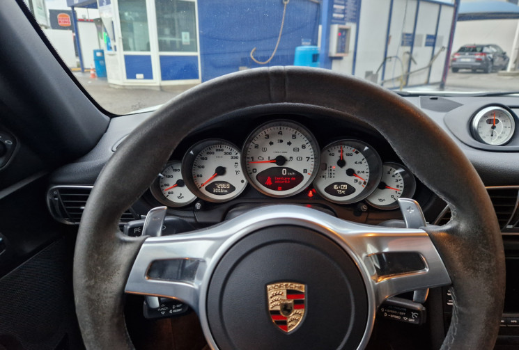 Porsche 911  997 carrera 4 GTS 3.8 408 ch