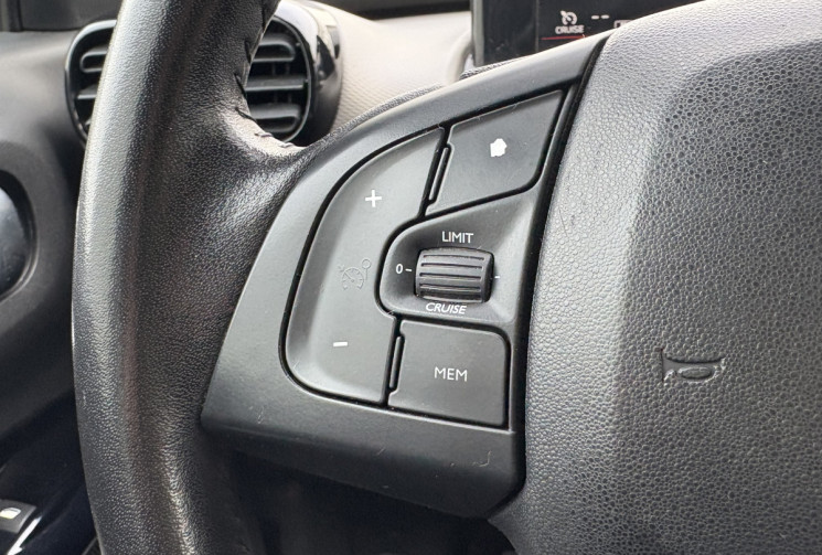 Citroën C4 CACTUS FEEL Business 1.5 BlueHdi 100cv * Caméra * Carplay