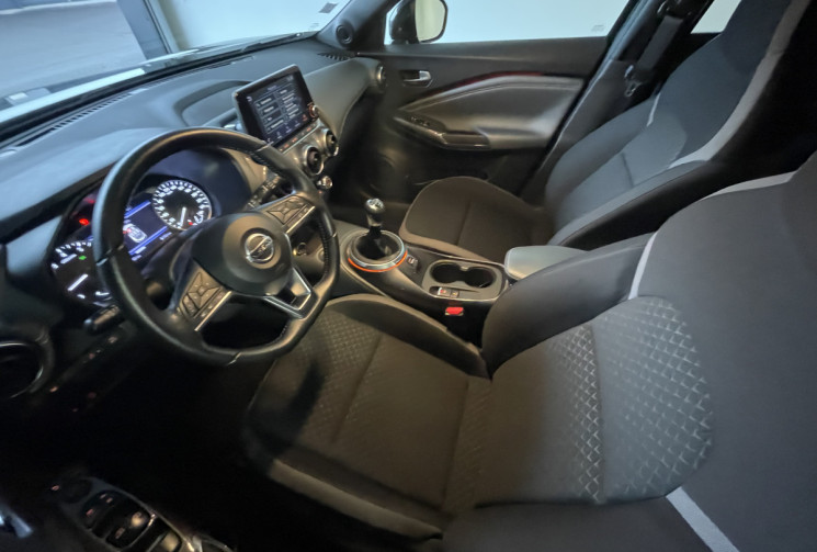 Nissan Juke II (F16) 1.0 DIG-T 117ch N-Connecta 1er Main Entretiens full Nissan 
