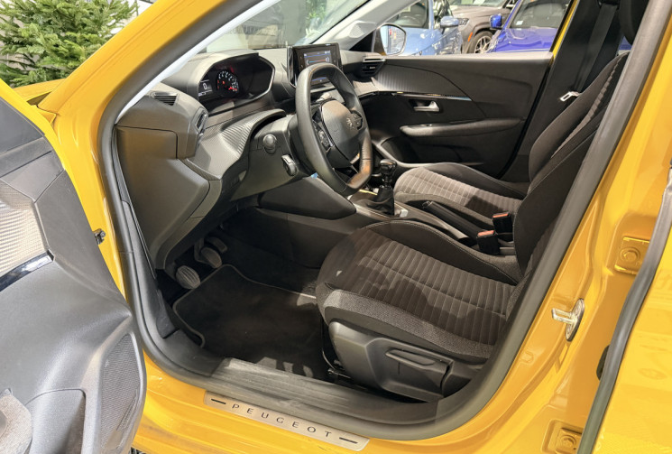 Peugeot 208 1.2 100ch S&S Style 1ERE MAIN