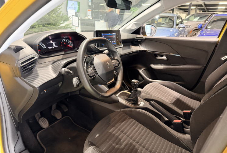 Peugeot 208 1.2 100ch S&S Style 1ERE MAIN