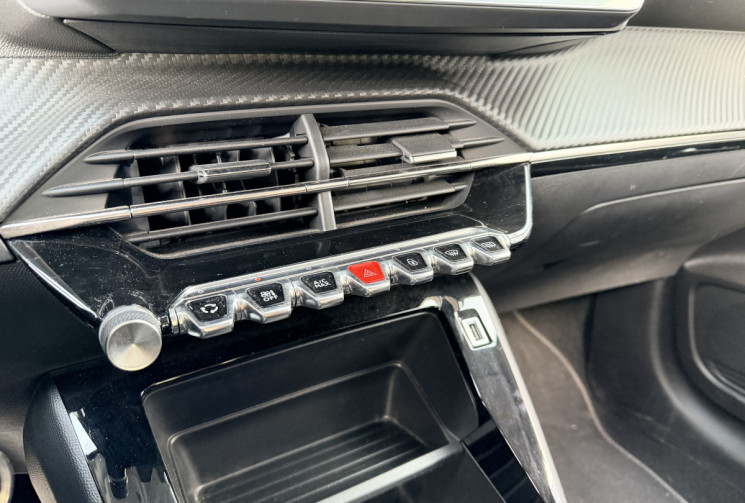 Peugeot 208 1.2 100ch S&S Style 1ERE MAIN