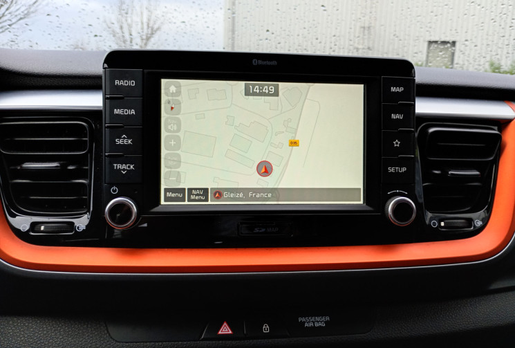 Kia STONIC 1.0 T-GDi 120 ch Design / Apple CarPlay Android Auto