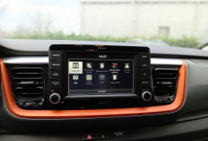 Kia STONIC 1.0 T-GDi 120 ch Design / Apple CarPlay Android Auto