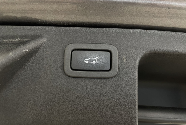 Land-Rover Discovery  Discovery 2.0l 180 CV Bva Landmark