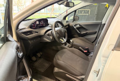 Peugeot 208  1.2 VTI 82 SIGNATURE * COURROIE OK / TOIT PANORAMIQUE / CLIM AUTOMATIQUE / CARPLAY 