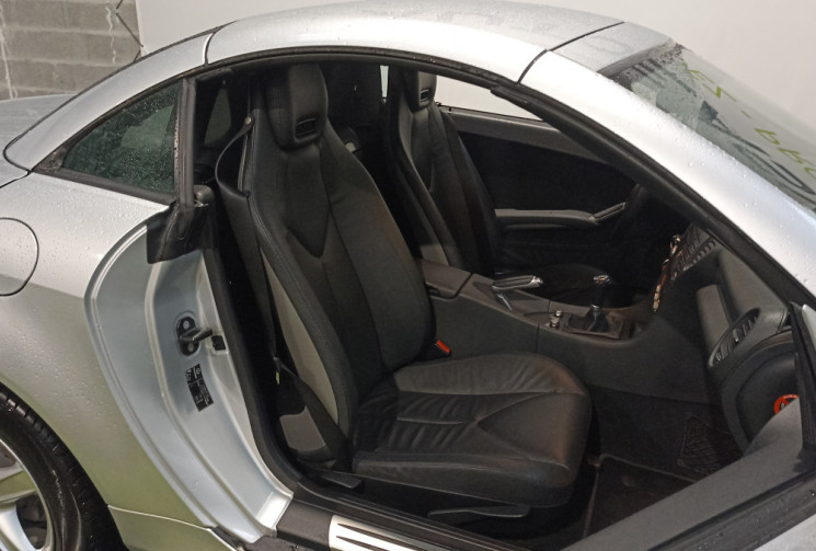 Mercedes SLK Classe 200K – Contact et suivi très complets