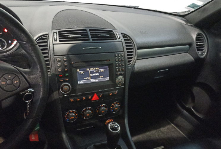 Mercedes SLK Classe 200K – Contact et suivi très complets