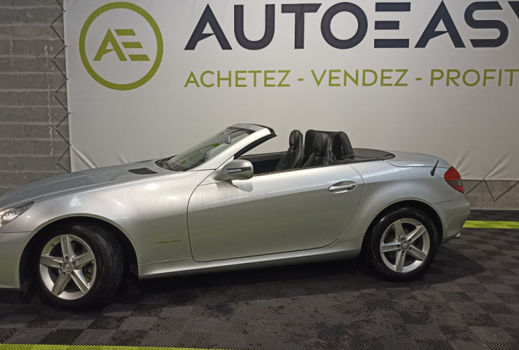 Mercedes SLK Classe 200K / suivi très complets