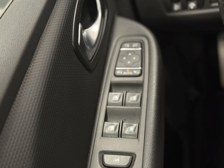 Renault Clio Phase 2 RS Trophy 1.6 T 16V EDC6 220 cv