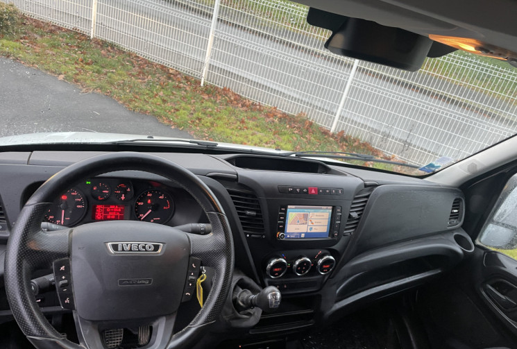 Iveco Daily 2.3  35.140 136 CV 