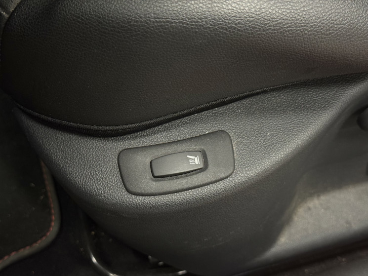 Renault Clio Phase 2 RS Trophy 1.6 T 16V EDC6 220 cv