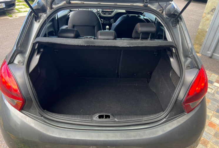 Peugeot 208  I Phase 2 1.2 THP EAT6 110 cv GT-LINE