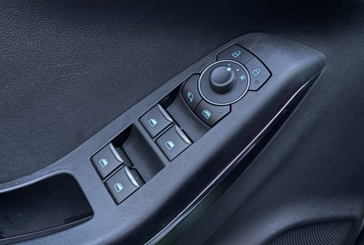 Ford Puma ST Line X 1.0 Flexifuel MHEV 125cv * Carplay * Caméra * Son BO