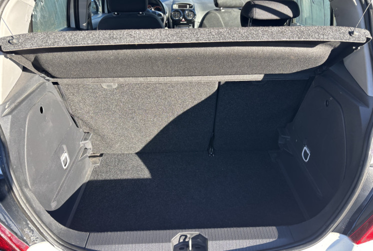 Opel Corsa 86 CH / GRAPHITE / PREMIERE MAIN