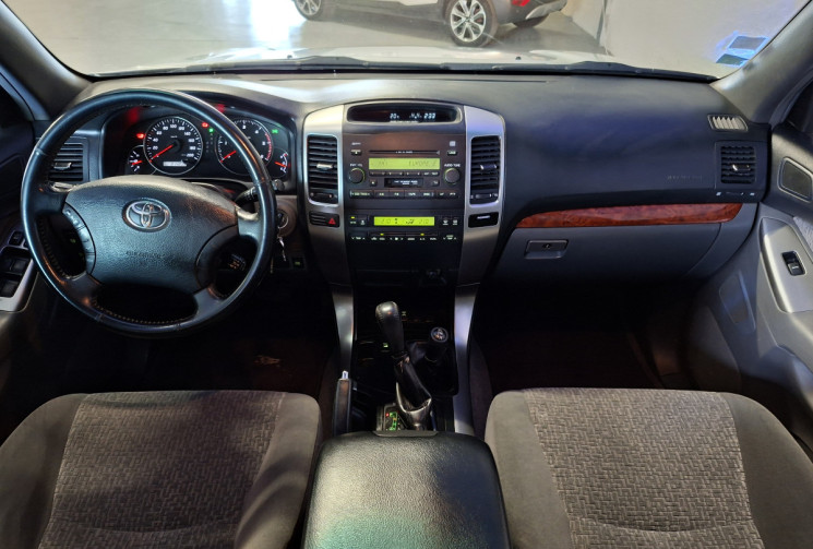 Toyota Land Cruiser  3.0 D-4D 173 KDJ 120 GARANTIE 3 MOIS