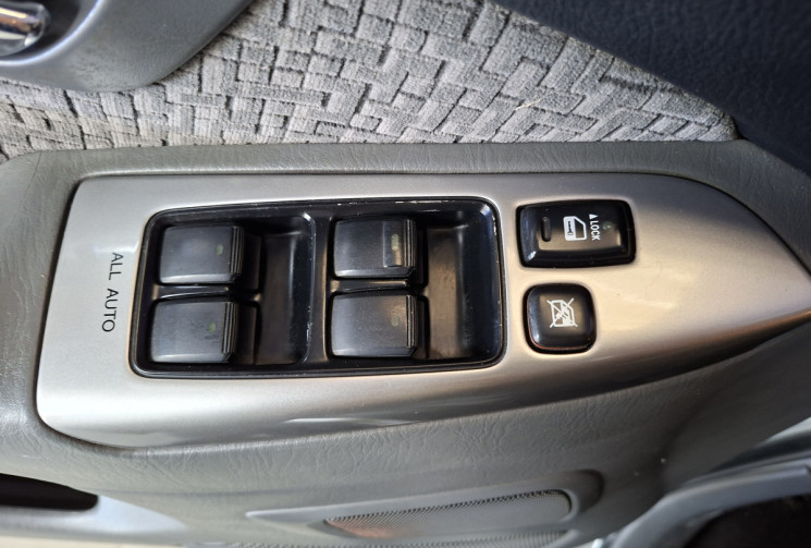 Toyota Land Cruiser  3.0 D-4D 173 KDJ 120 GARANTIE 3 MOIS