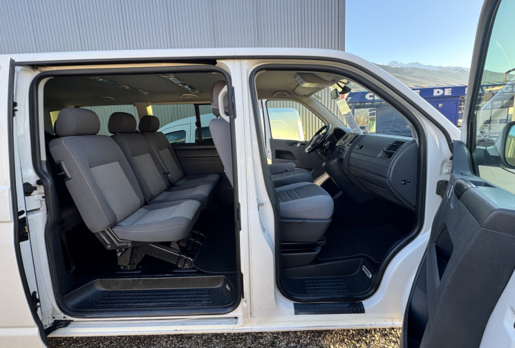 Volkswagen CARAVELLE T5 4Motion 2.0 BiTDI 180 DSG7 Confortline