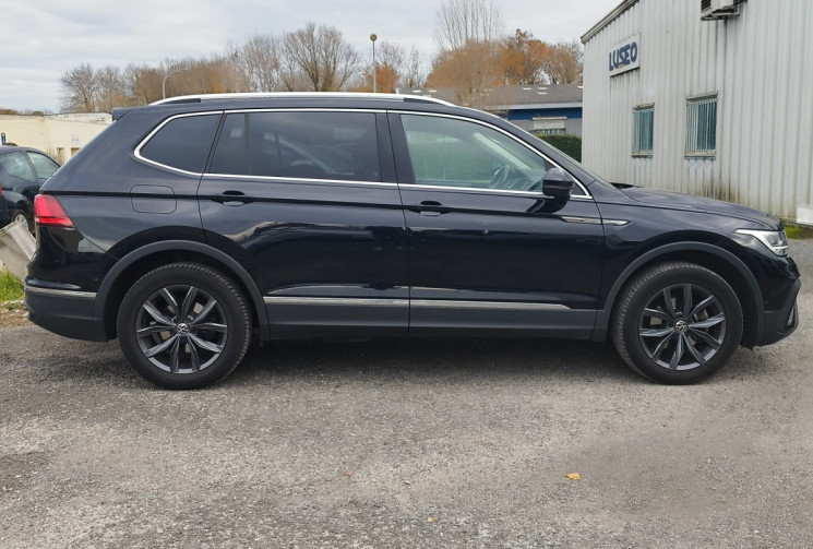 Volkswagen TIGUAN ALLSPACE LIFE 2.0 TDI 150CH * CARNET VW * ATTELAGE AMOVIBLE 